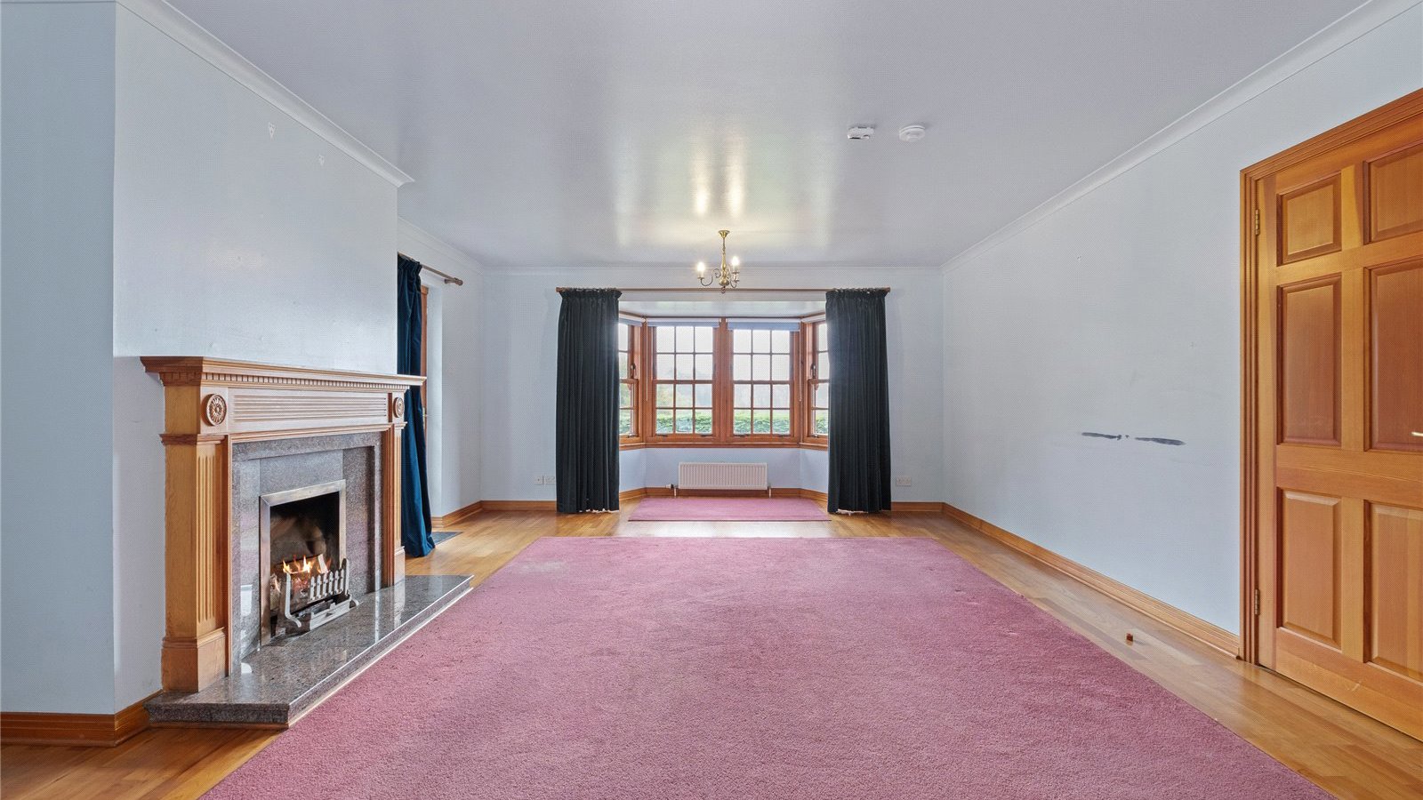 Living Room2.jpg
